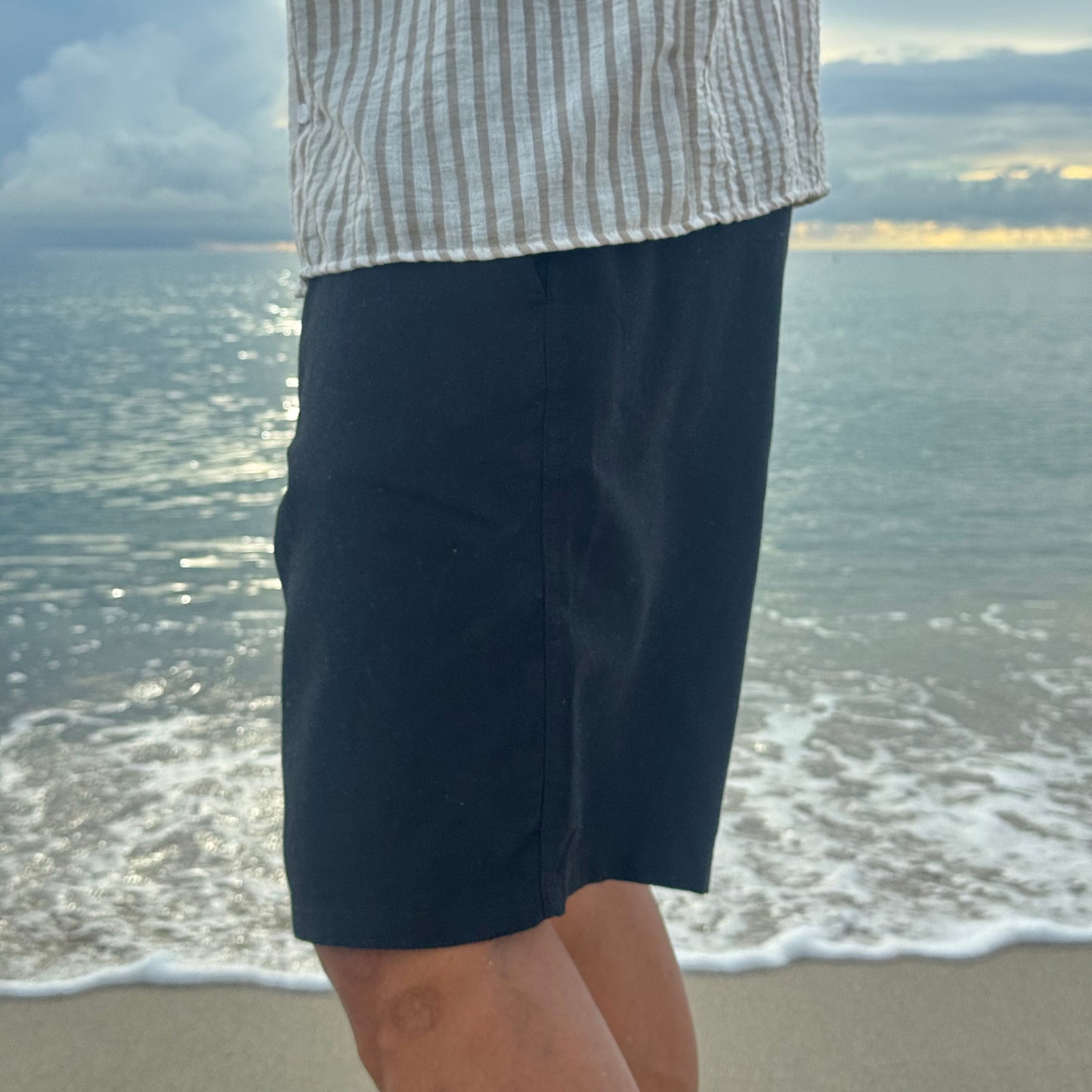 Como Black Linen Shorts